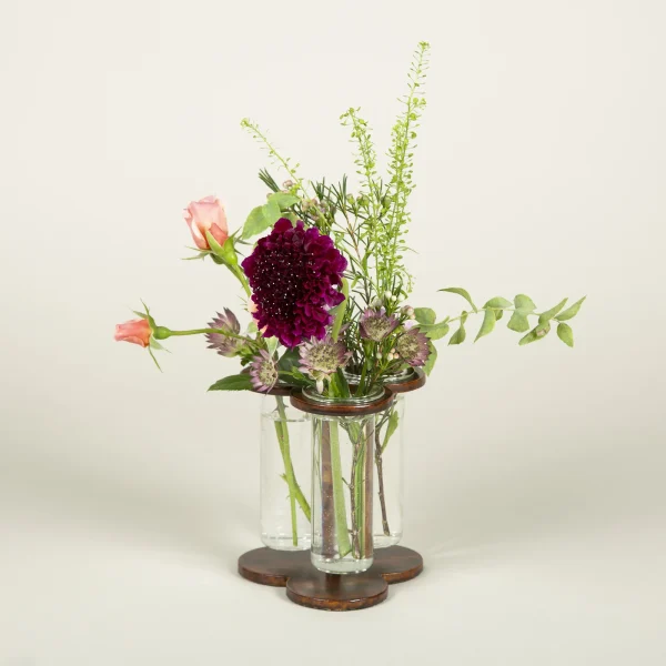 Compton Trefoil Flower Holder With Flowers